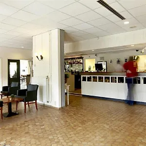 Campanile & Restaurant Zuid-oost Otel
